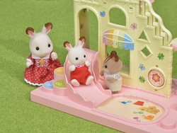 Sylvanian Family Aby Castle Playground Set, Ages 3+, Multicolour