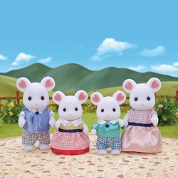 Sylvanian Family Marshmallow Mouse Family, 4 Pieces, Ages 3+, Multicolour