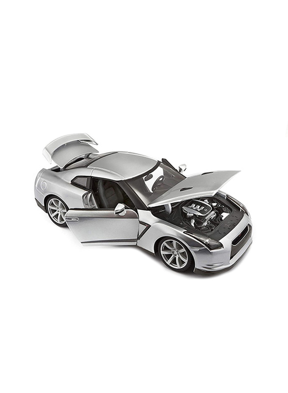 Bburago Nissan GT R R35 Diecast Model Car, For Ages 3+