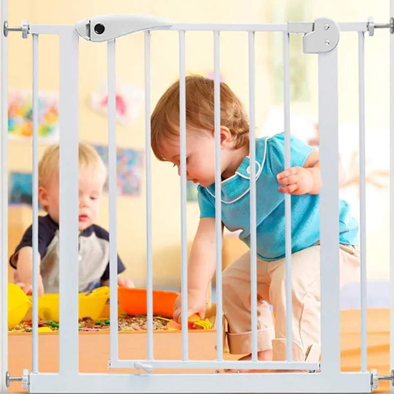 Baby Safe Metal Safety Gate with 30 cm + 45 cm Extension, White