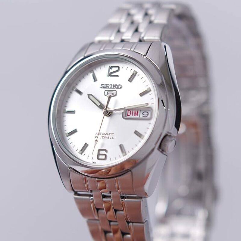 

Seiko SNK385K1 for Men Analog, Classic Watch