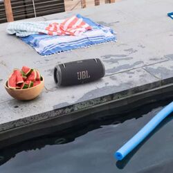 JBL Xtreme 3 Portable Bluetooth Speaker