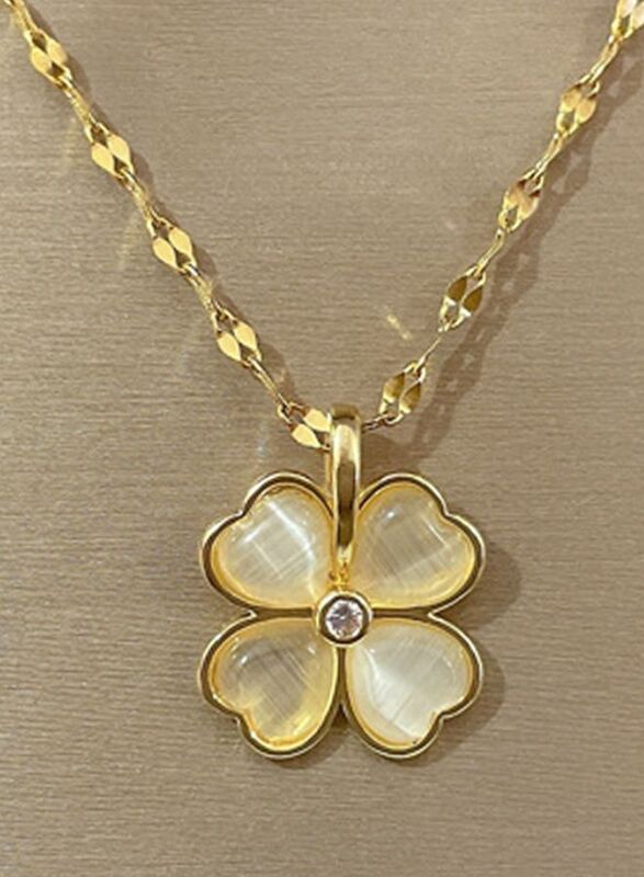 Exquisite White Flower Pendant on a Luxurious Golden Color Chain for Women