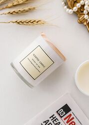 Luxurious Glass Jar Gardenia Scented Candle - Exquisite Floral Bouquet - Long-lasting Fragrance - Up to 48 Hours of Opulent Burning