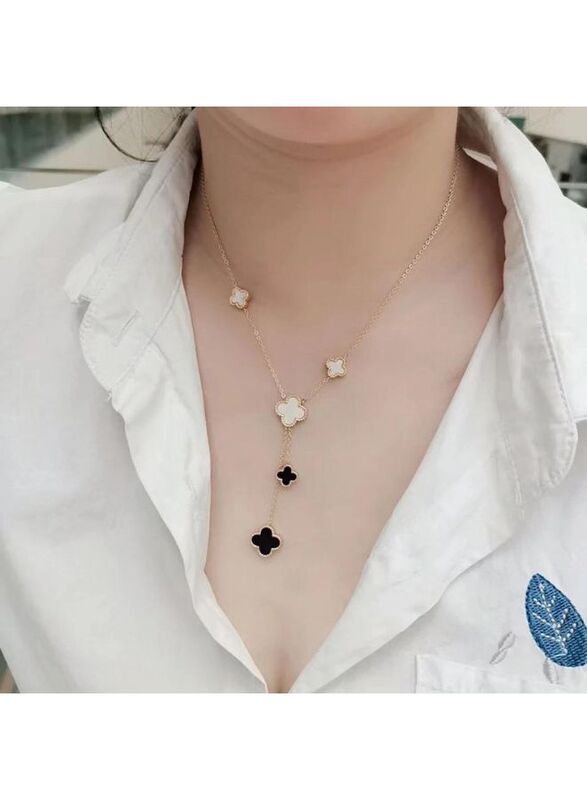 Minimalist Double Sided White and Black Coloured Clover Shell Pendant Necklace - A Must-Have Accessory in Stainless Steel 18k