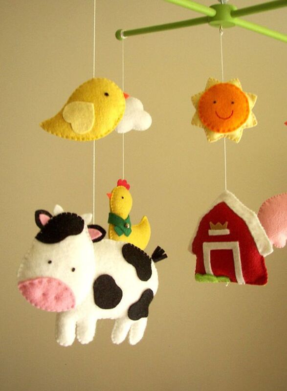 Baby Crib Nursery Mobile Wall Hanging Decor, Baby Bed Mobile for Infants Ceiling Mobile, Cute and Adorable Hanging Decorations, Farm