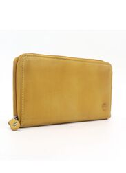 Gai Mattiolo Yellow Color Purse: A Stylish Blend of Elegance and Functionality